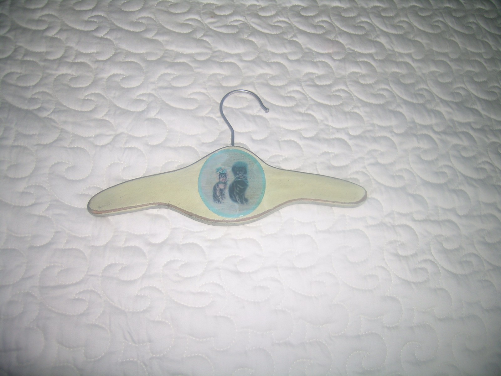 NEW set of 4 wood baby hangers nursery kitten vintage look  hand made