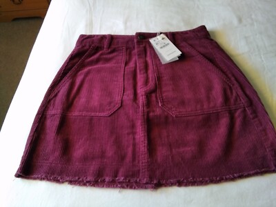 NWTS   Size 8-10UK . 28''W / 16''L 100% Cotton Corduroy  Mini Skirt By STR