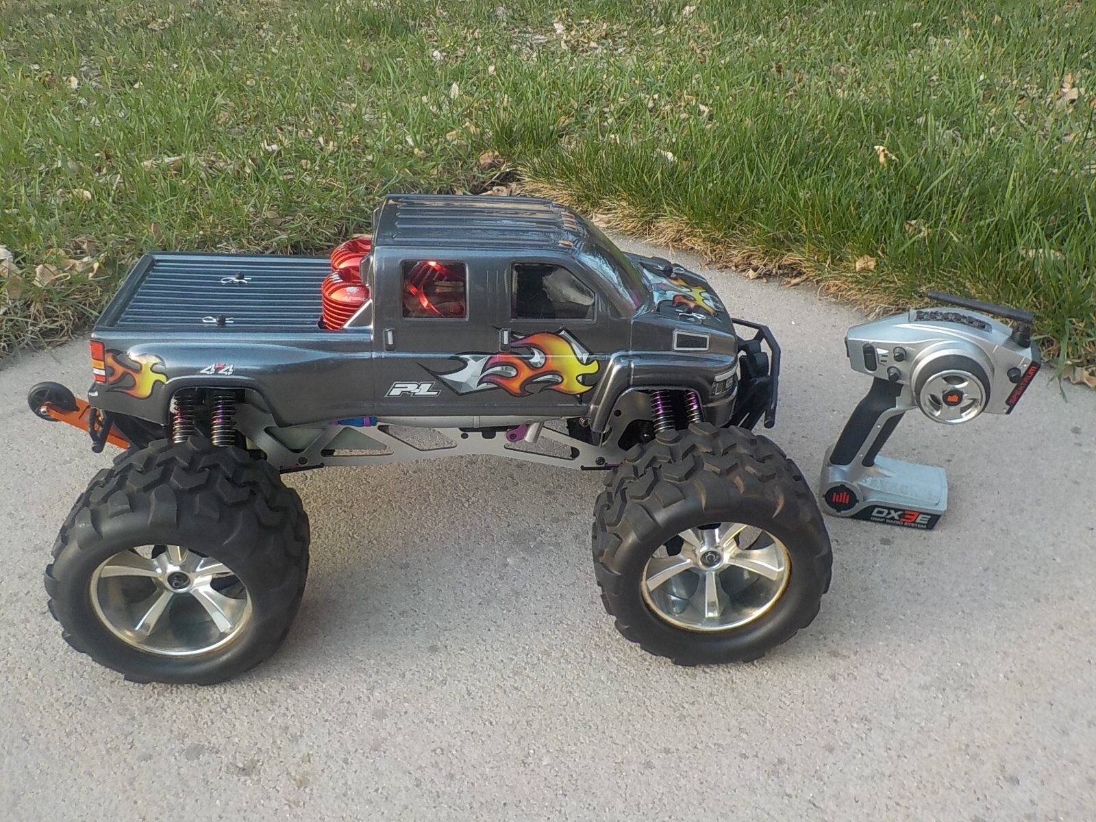 hpi サベージ savage ジャンク モンスタートラック エンジンカー integy