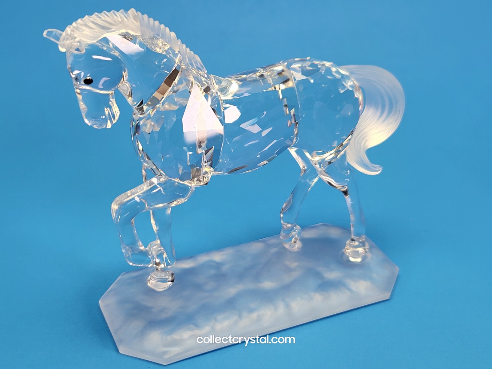 クリスタル　Running Horse Running Horse In Optical Crystal — Vermont Awards & Engraving