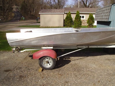 Vintage 1958 14ft Crestliner Jet Streak Aluminum Boat