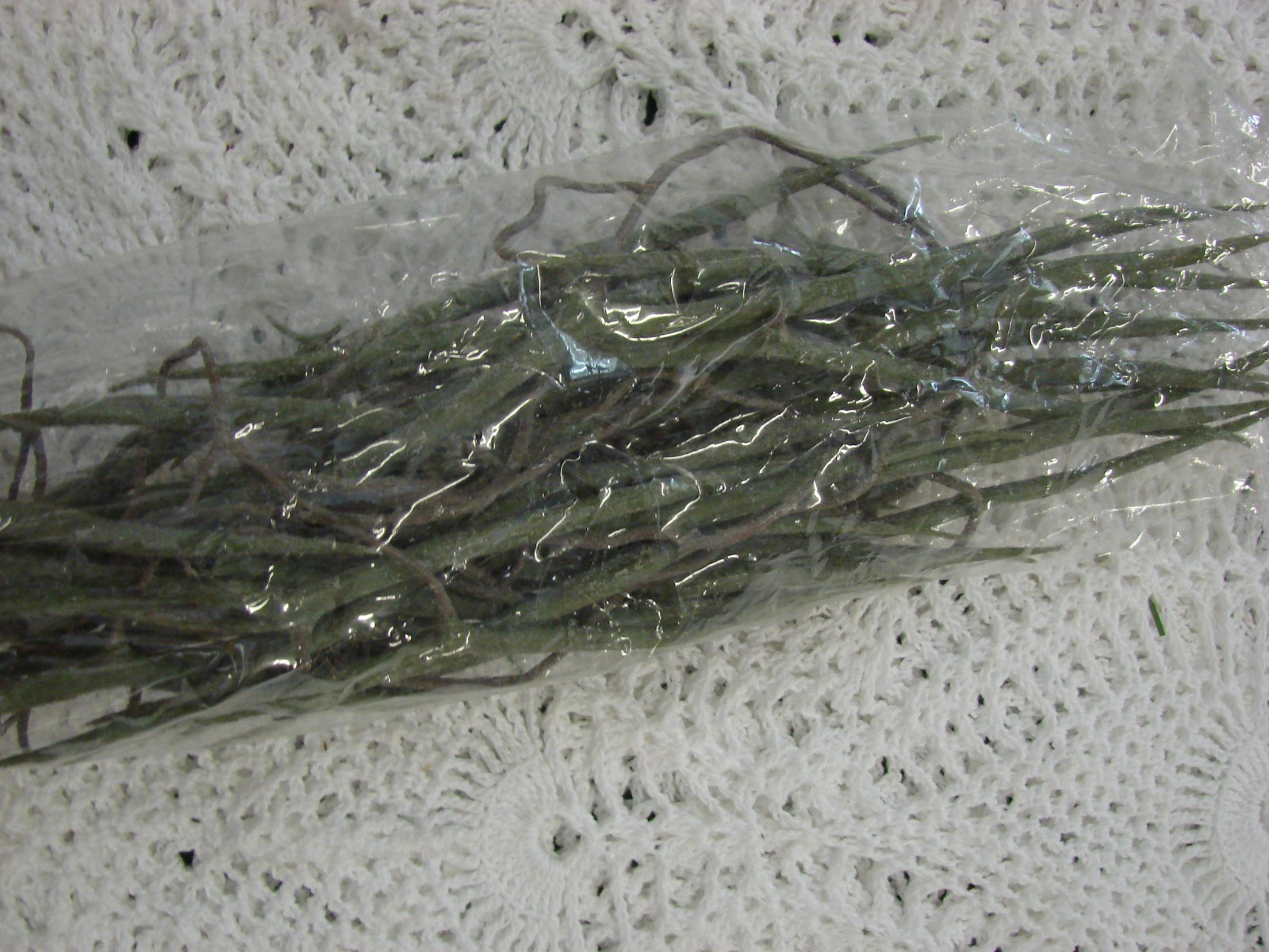 Lot of 1 epiphyite spray and 1 Christmas floral stem fake flowers floral crafts