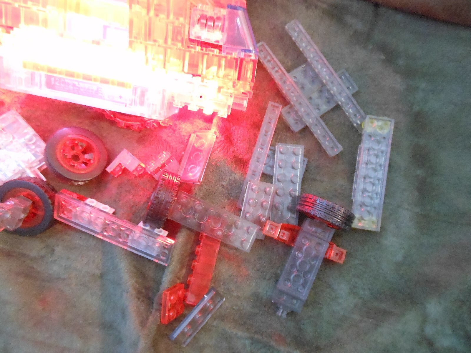 Lazer Pegs 12 in 1 Building Set ... complete w/batteries