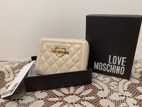【関税&送料込】Love Moschino Wallets White LOVE Moschino Quilted Wallet NEW $141 NWT AUTH ivory handbag
