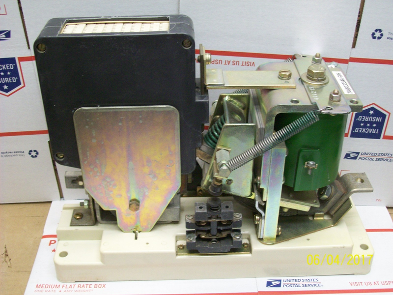 GE 900 Amp 32VDC Contactor Model 246B2323AAG05 / 22D75G15A