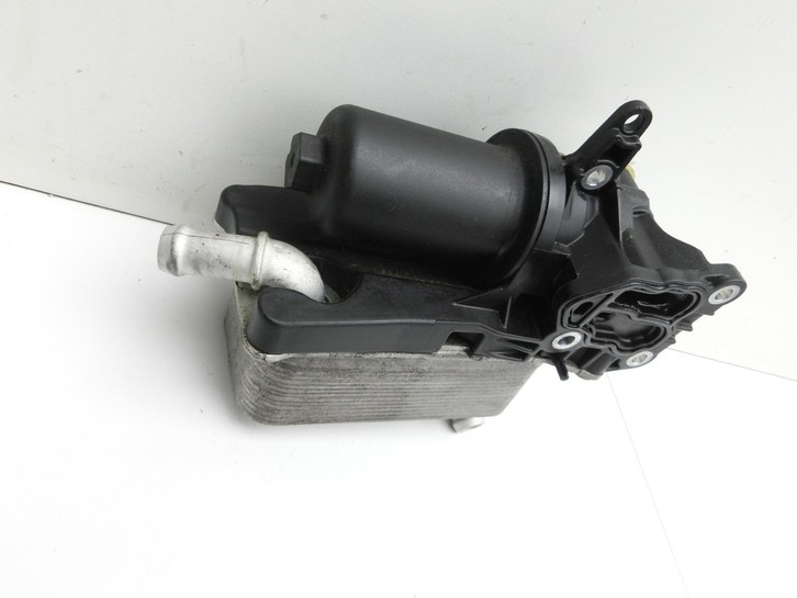 Mercedes CLA 250 C117 13-16 2,0i 125KW 270.920 Ölfiltergehäuse Gehäuse Halter für Ölfilter Mercedes CLA 250 C117... Vorschau 2