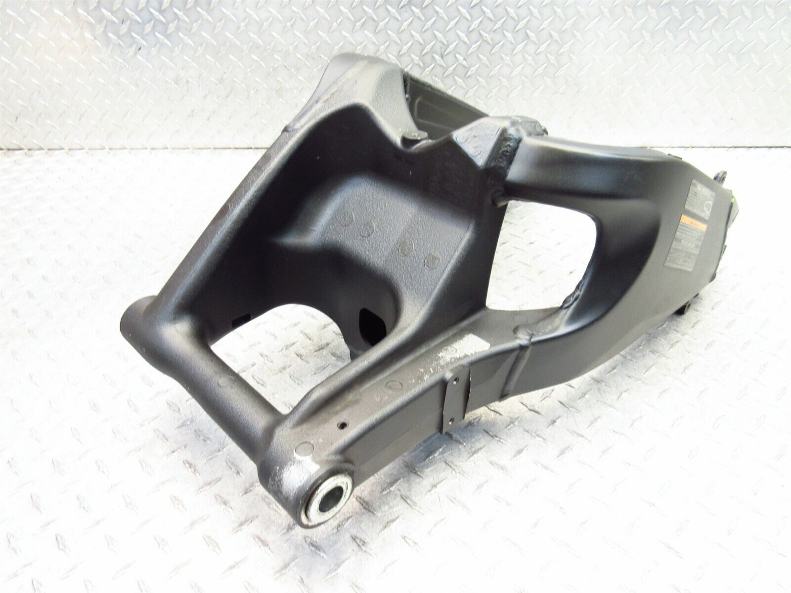 2017 17-18 Kawasaki ZX636 ZX6R Ninja 636 Swing Arm Swingarm 2017 17-18 Kawasaki ZX636 ZX6R Ninja 636 Swing Arm Swingarm