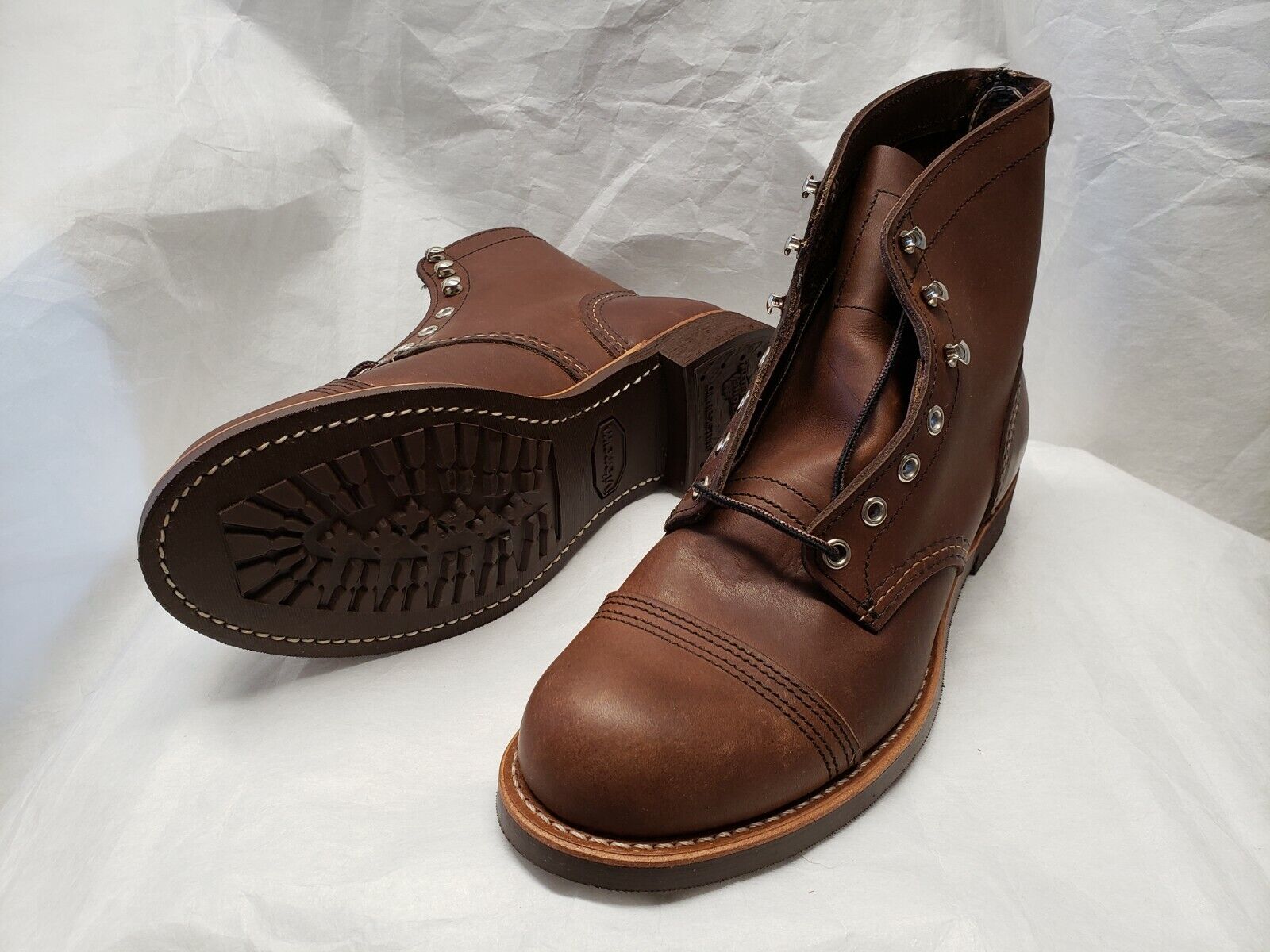 Red Wing 8111 Amber Harness Heritage Vibram 430 Mini lug Red Wing 8111 Amber Harness Heritage Vibram 430 Mini lug