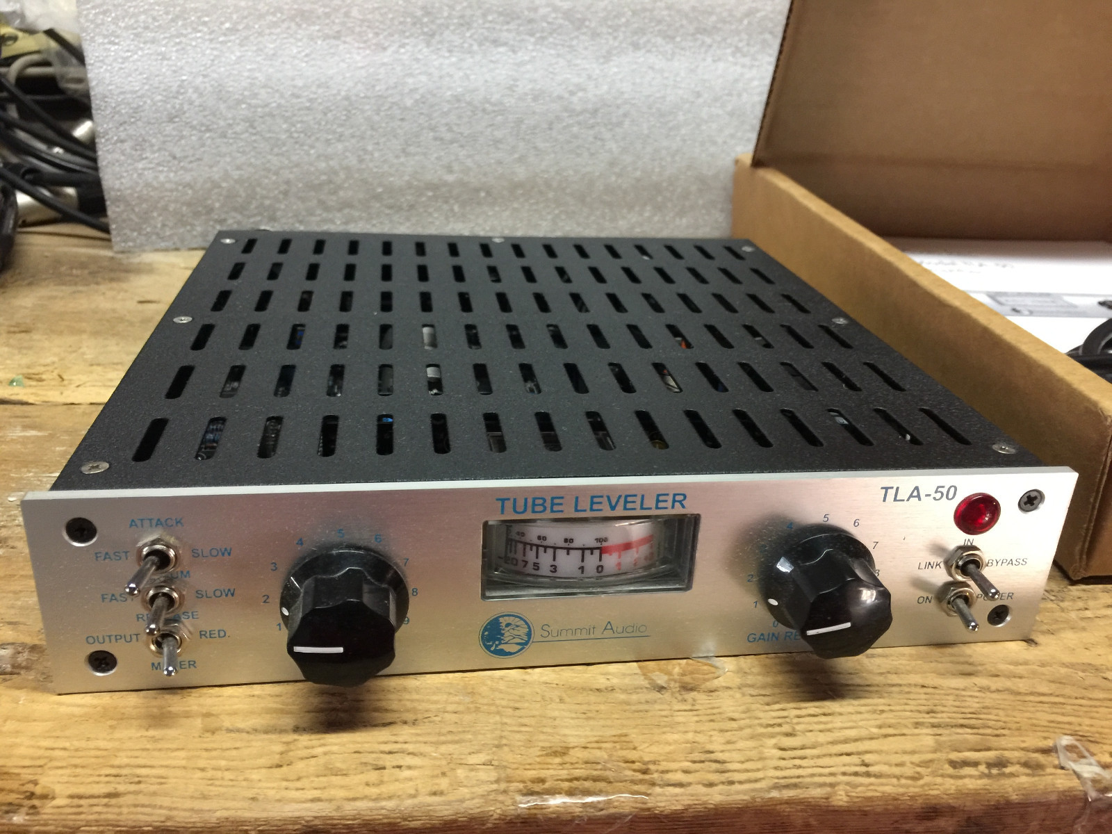 SUMMIT TLA- 50, TLA50 TUBE LEVELING AMPLIFIER- MINT!!