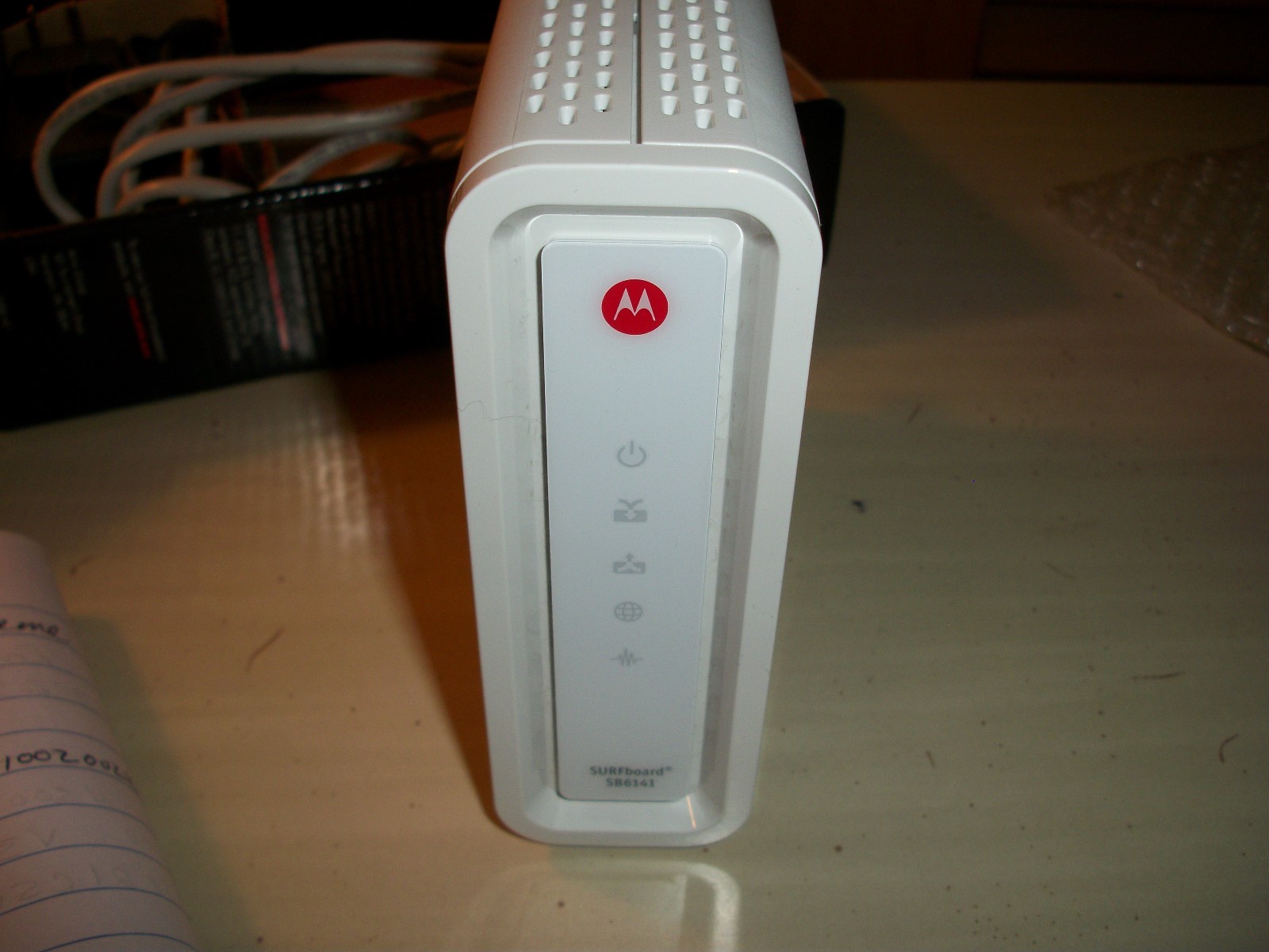 Motorola SURFboard SB6141 (581902-022-00) 351.23 Mbps Cable Modem