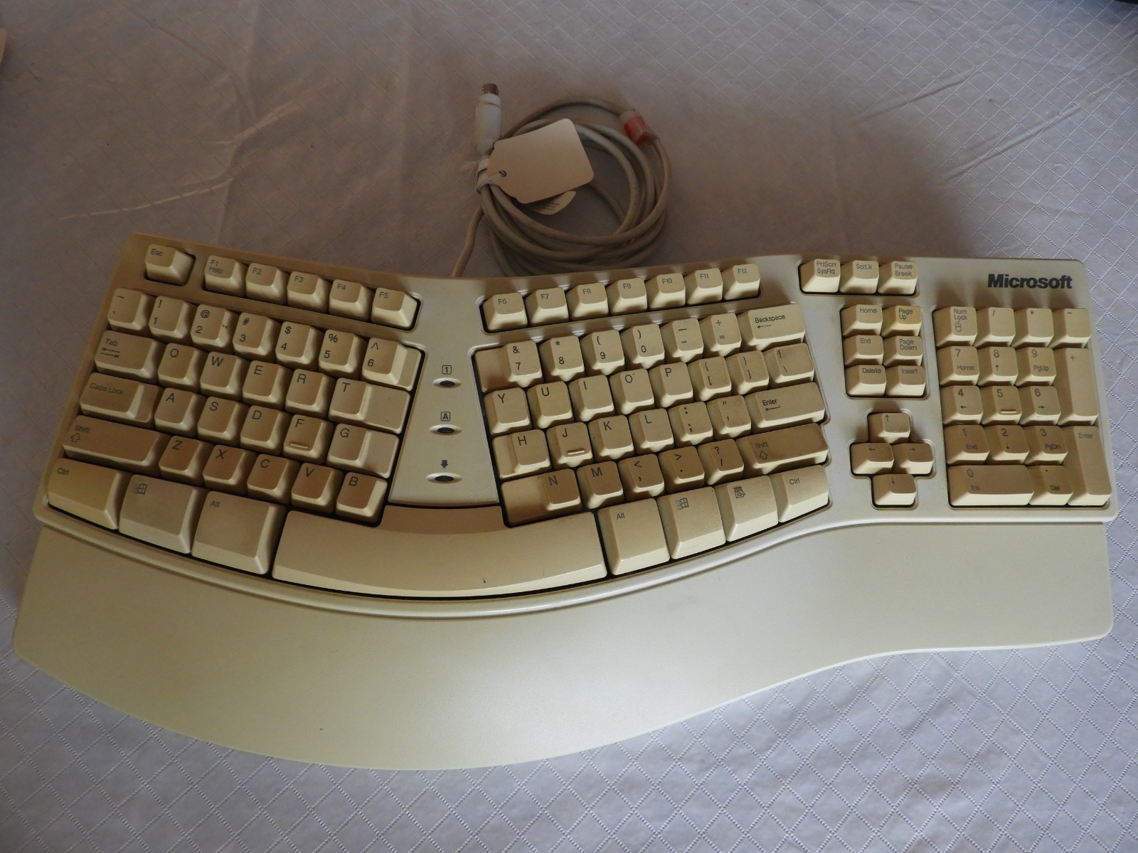 マイクロソフト キーボード Natural Ergonomic Keyboard Amazon.com: Microsoft Ergonomic Keyboard for Business