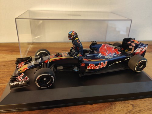 Toro Rosso Ferrari STR11 Verstappen GP F1 2016 Minichamps 1