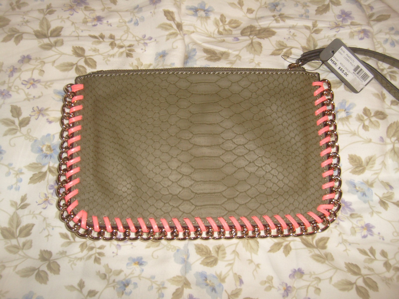 NWT Lot of 4 Wallets by Guess, Jonathan Adler, & XOXO Retail $236 Free Shipping