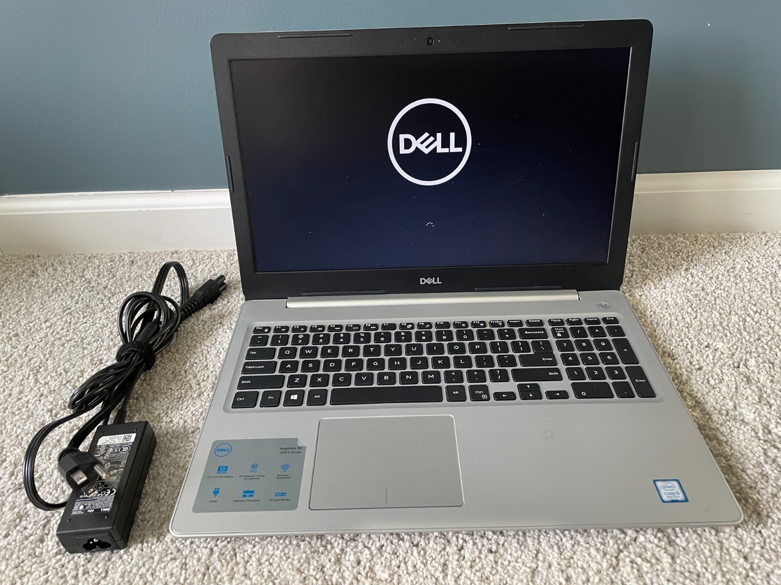 Dell Inspiron 15 5570 P75F 15