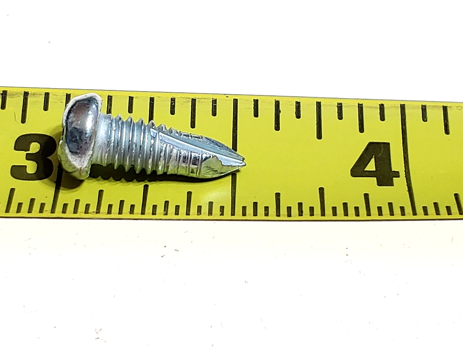 GM Headlight Retaining Trim Ring Screws To Bucket Head Light Lamp 12pcs A75