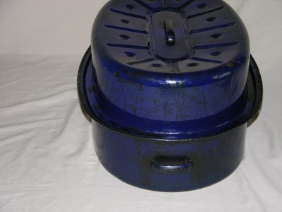 Antique Vintage Deep Blue Enamelware Roasting Turkey Roaster Pan w/ Inverted Lid