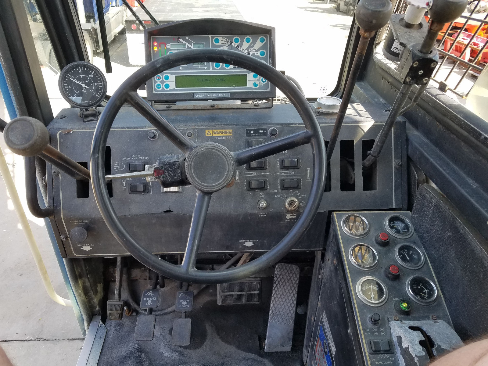 TEREX RT230 30 TON ROUGH TERRAIN CRANE 94' BOOM SIDE STOWED JIB