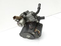 Mercedes W176 A180 12-15 CDI 1,5 80KW Einspritzpumpe Hochdruckpumpe Mercedes W176 A180 12-15 31.10.2013 A6510701801... Vorschau 7