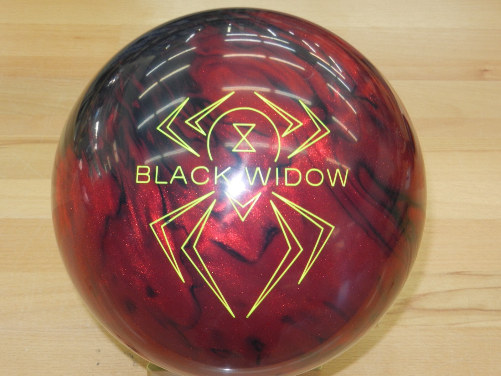 Hammer Black Widow 2.0 ボーリングボール ブラック/レッド 15ポンド