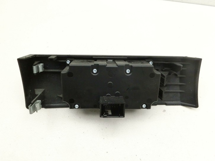 BMW E61 520D LCi 07-10 Lichtschalter Schalter BMW E61 520D LCi 07-10 27.11.2007 6988566 33295001 gebraucht Vorschau 5