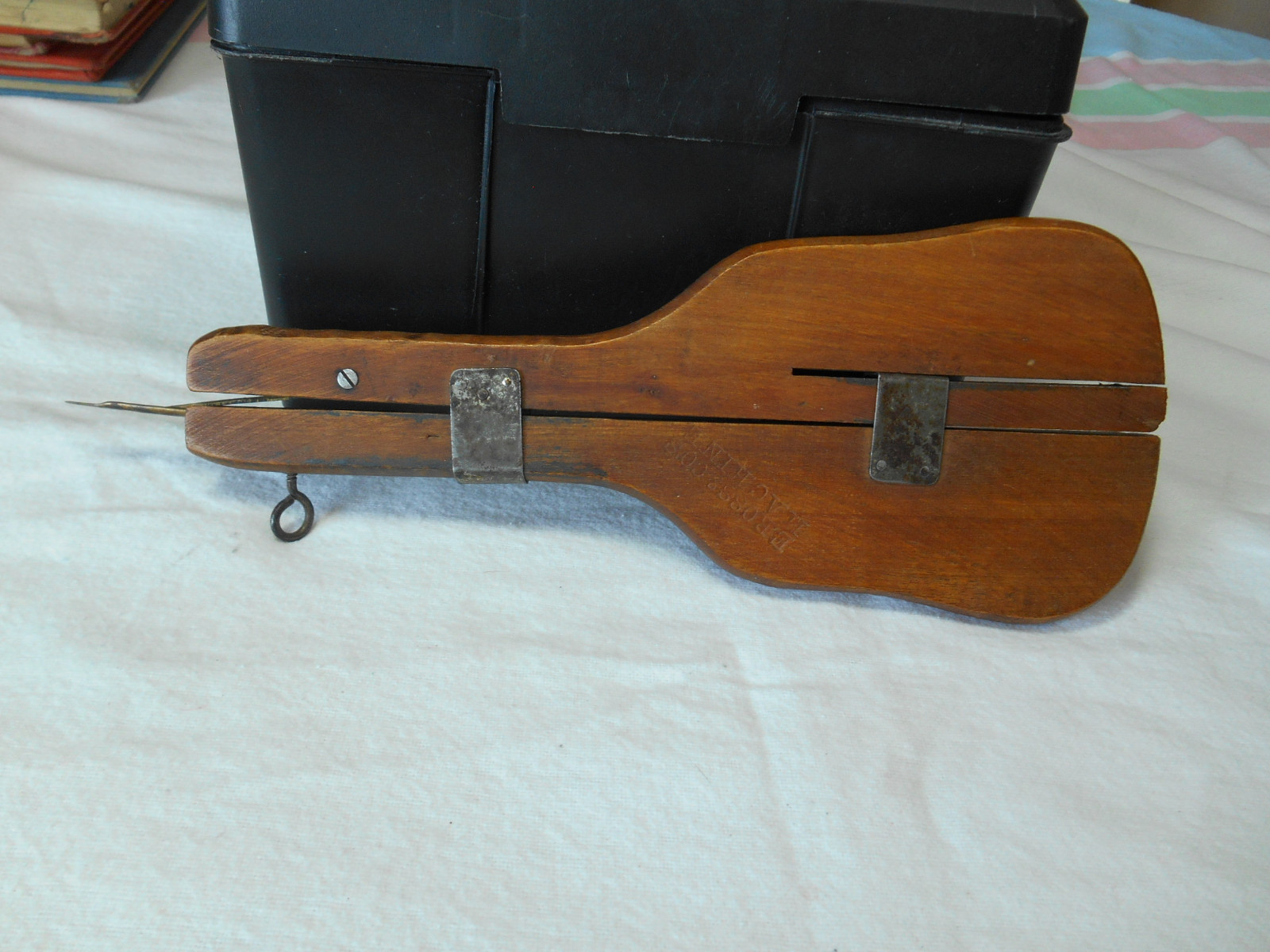 RARE-VINTAGE-ANTIQUE-E-ROSS-amp-CO-RUG-HOOK-TOOL-1880-039-S-PUNCH-HOOKING-MACHIN