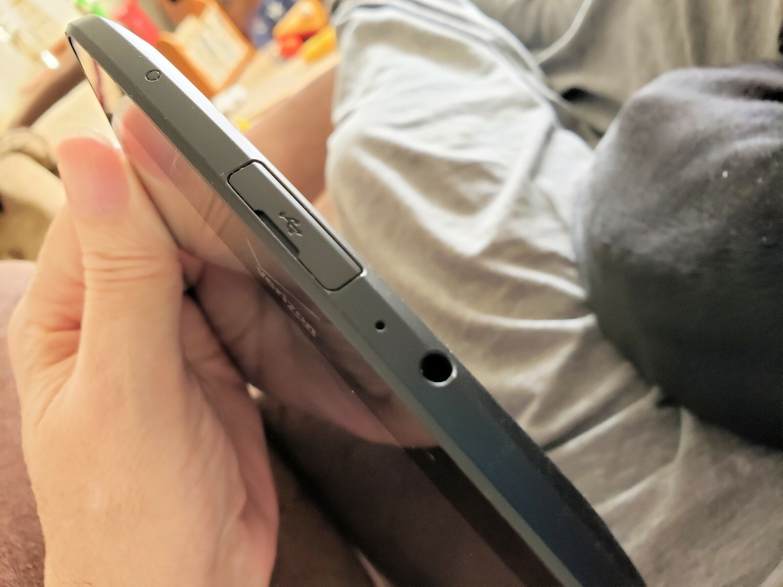 LG G Pad X VK815 16GB, Wi-Fi + 4G (Verizon), 8.3in - Black