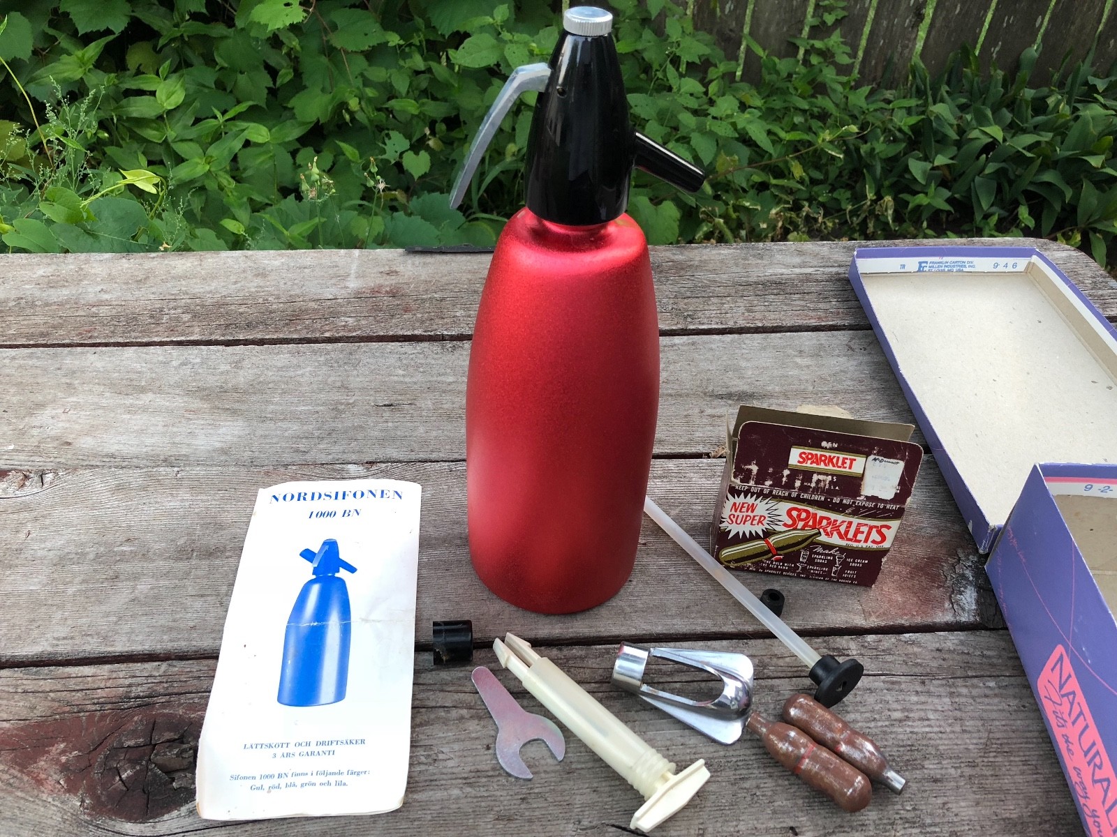 Купить Сельтерская вода Vintage Nordsifonen Red Glitter Sparkets Soda ...