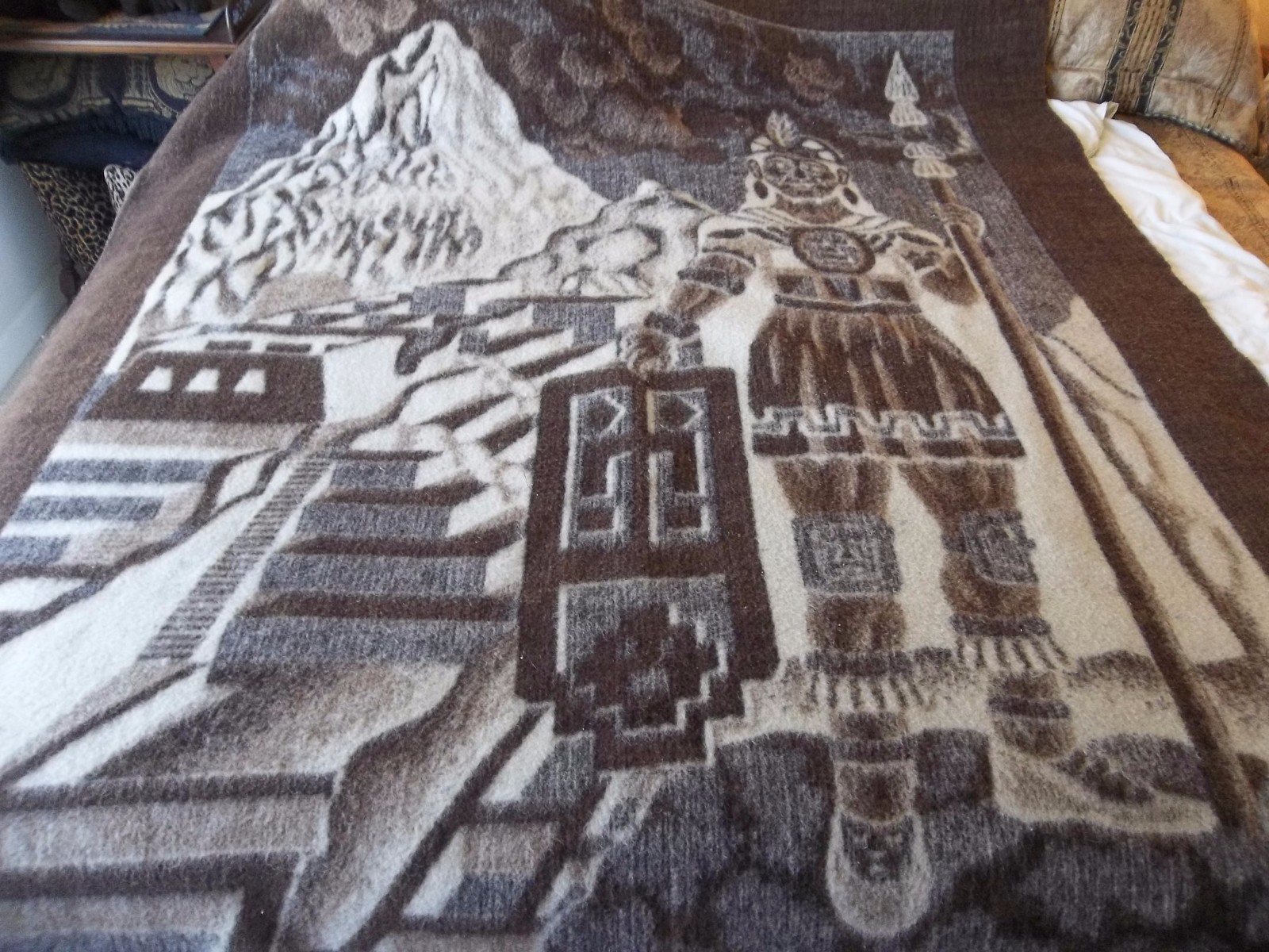 Vtg HUANCATEX Throw Blanket Alpaca Llama Wool Brown INCA Peru 66 x 78 Reversable