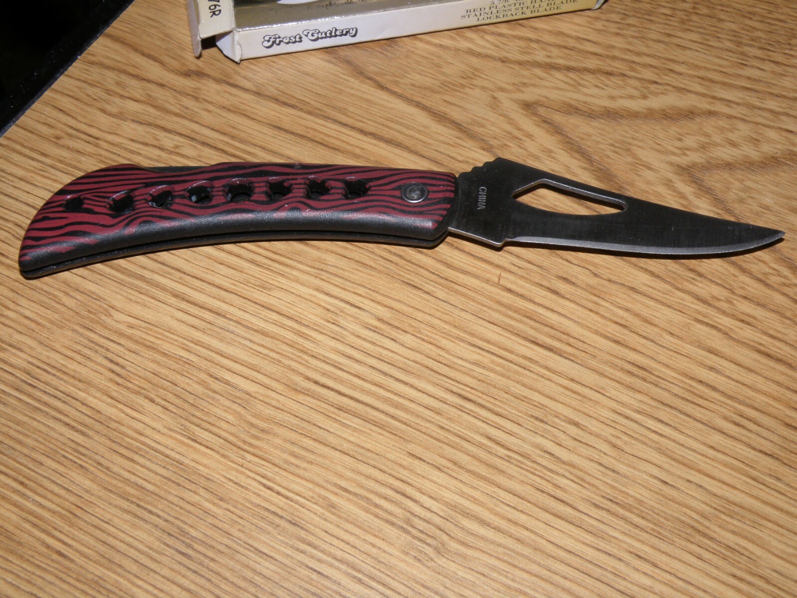 Frost Cutler New Red Wood grain look folding knife 18-276R