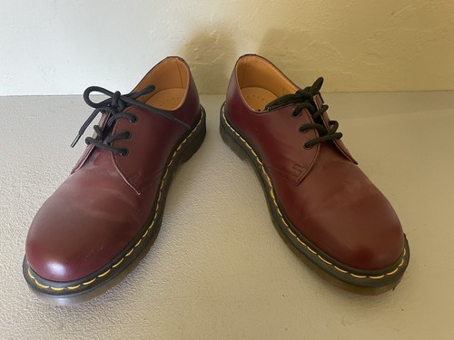 Y241128-33 Dr.Martens ミュール　UK7 Y241128-33 Dr.Martens ミュール UK7 Dr. Martens Shoe Size Chart