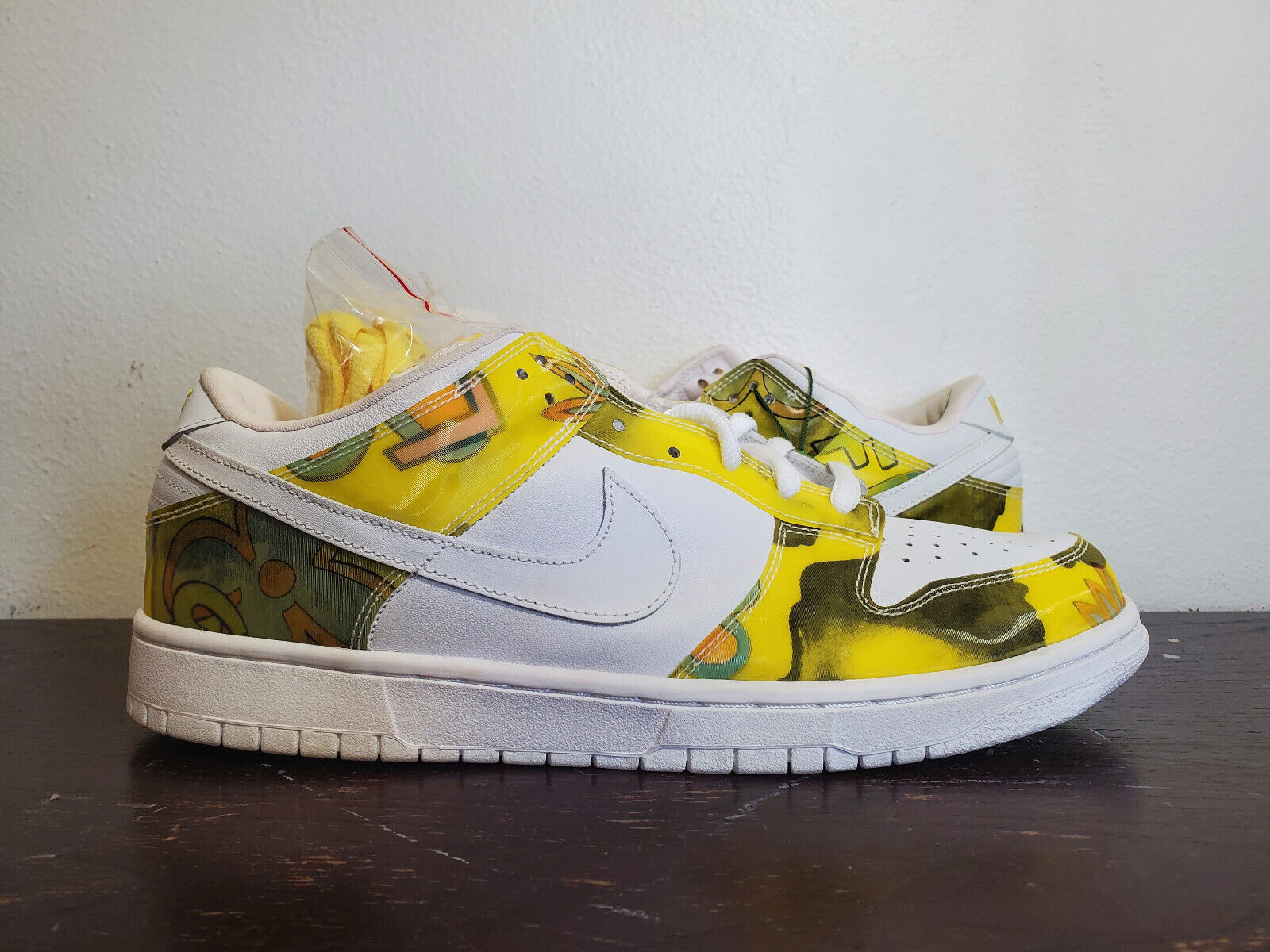 Nike Dunk Low Pro SB 2005 De La Soul Yellow White 304292-171 Nike Dunk Low Pro SB 2005 De La Soul Yellow White 304292-171