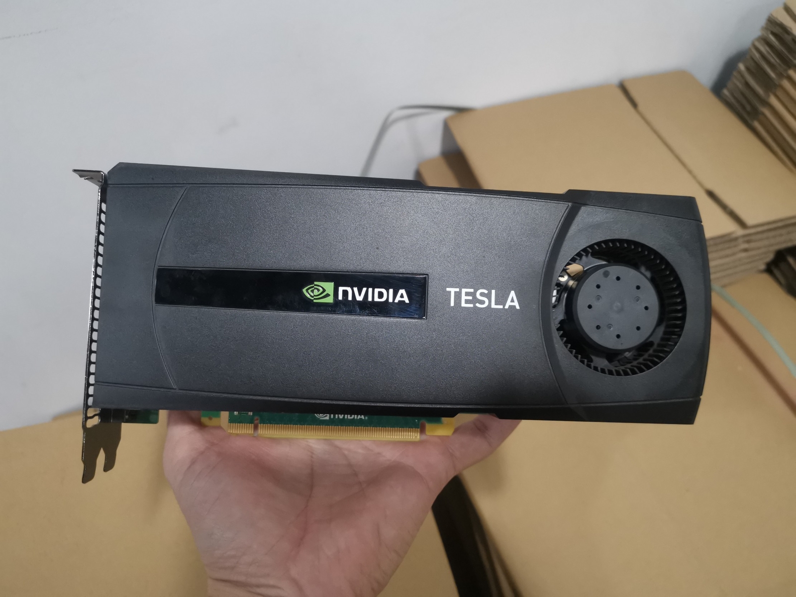 TESLA C2075 グラフィックボード 6GB NVIDIA Tesla C2075 | ELSA