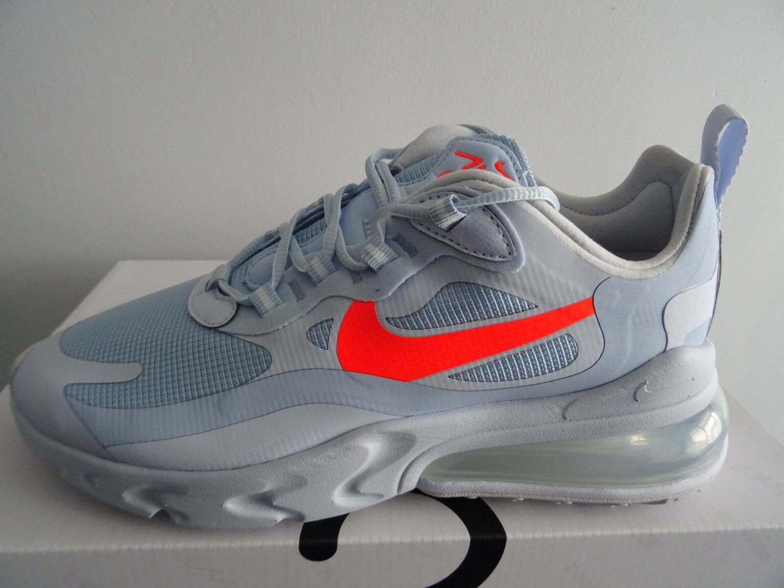 air max 270 react grey red