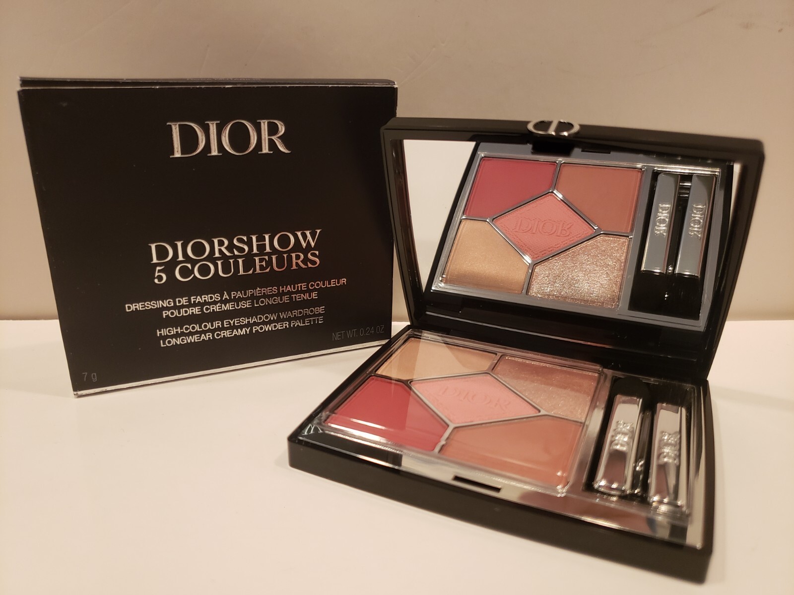 新品未使用Dior COUTURE COLOR WARDROBE PALETTE DIOR 5 Couleurs Couture Eyeshadow Palette - 183 PLUM TUTU
