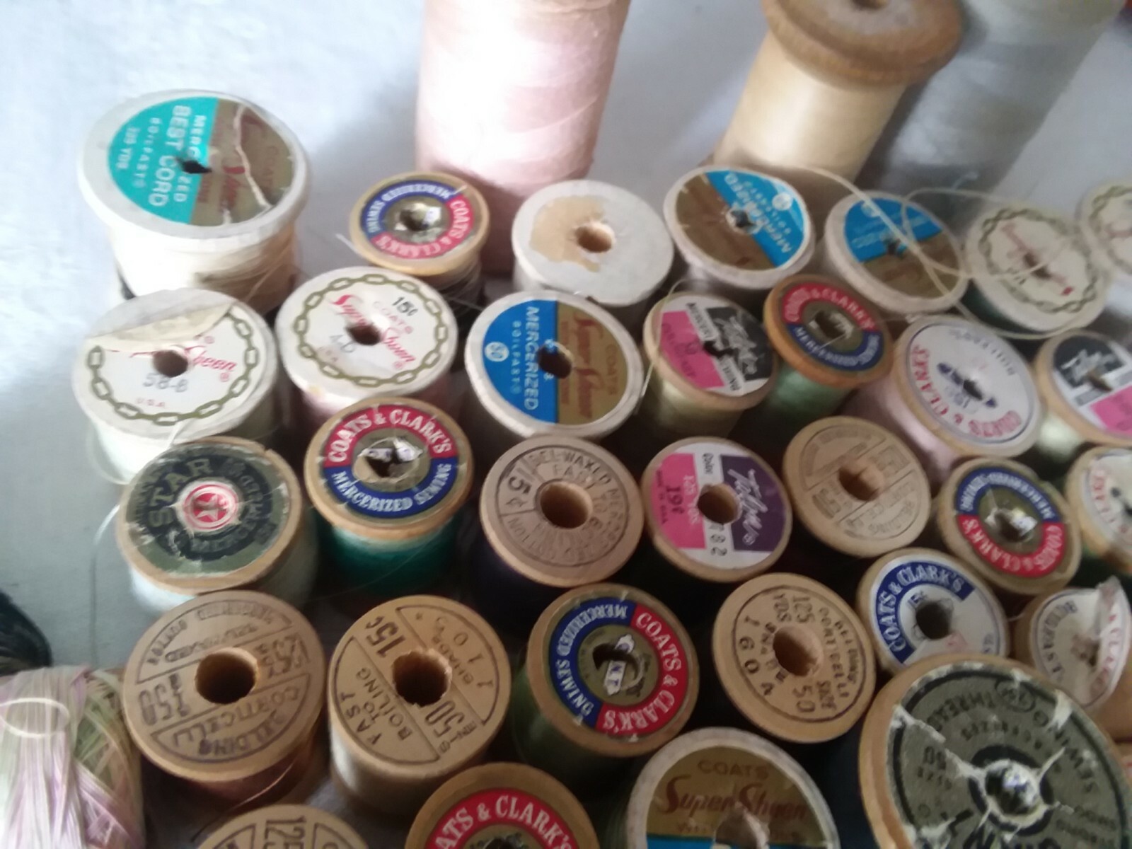 Lot of 69 Vintage Lot of Old Wood Wooden Sewing Thread Spools & Tatting