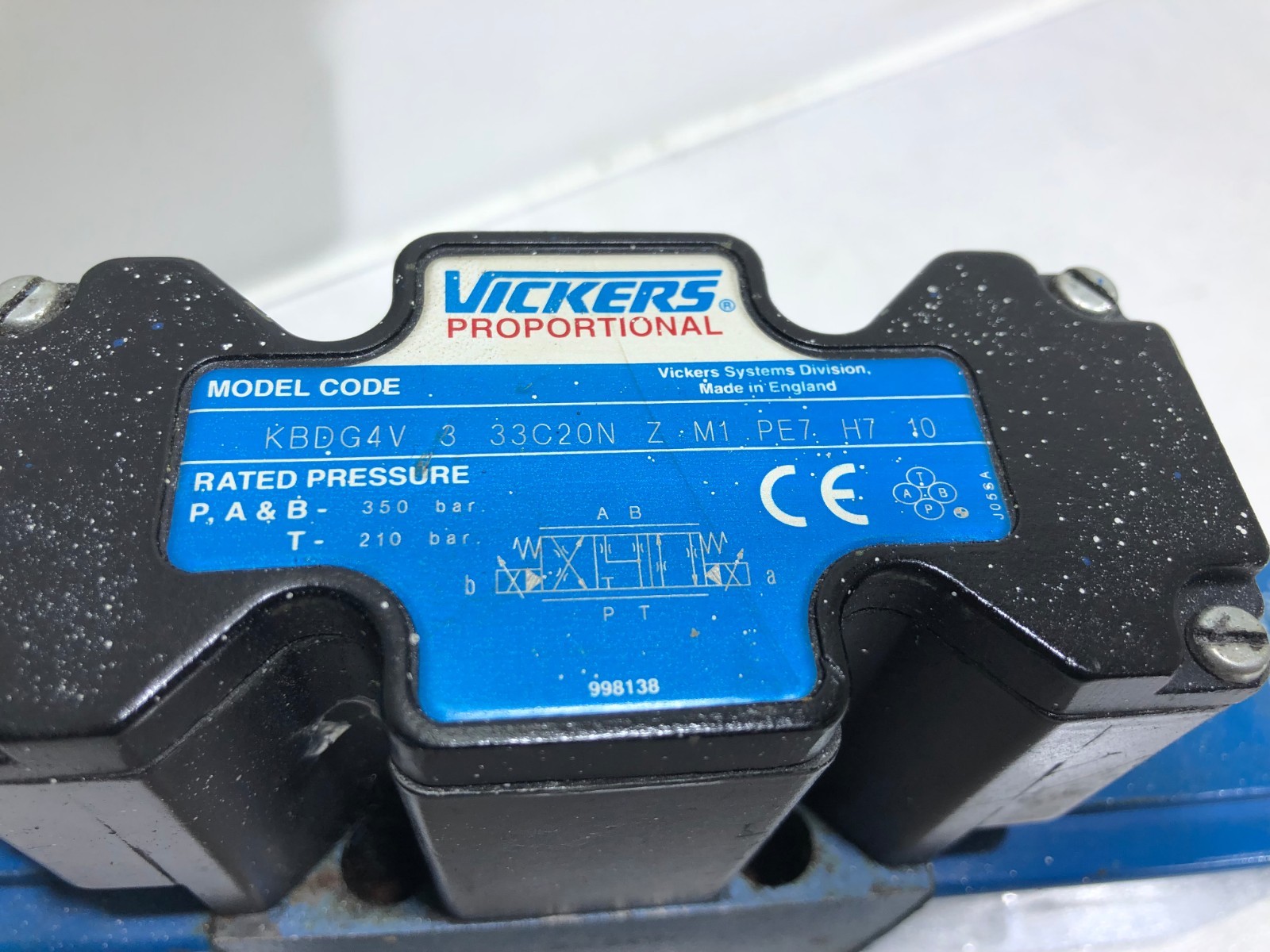 VICKERS KBDG4V-3-2C20N10-M1-PC7-H7-10 PROPORTIONAL VALVE OEM