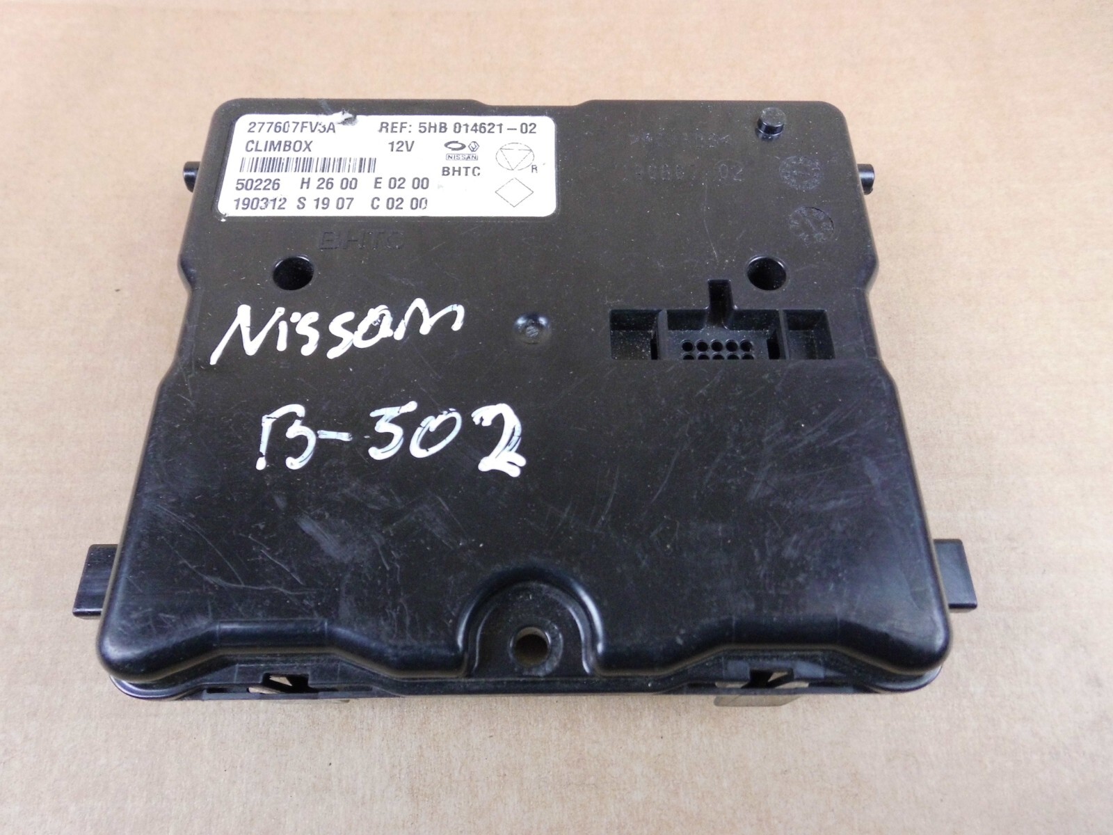 Nissan X-Trail T32 control unit climate module 277607FV3A