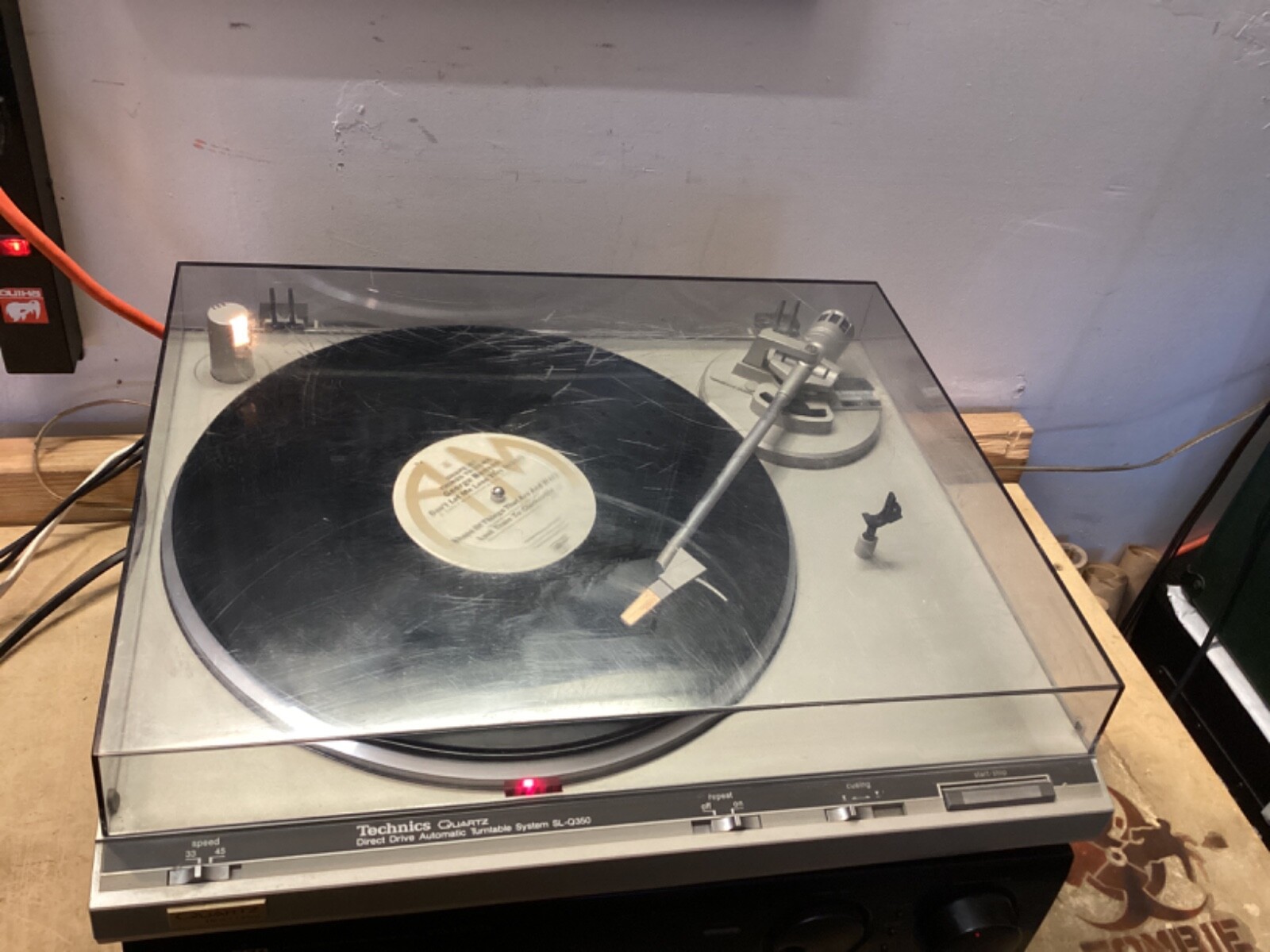 Technics Quartz Direct Drive Automatic Turntable System SLQ350Testedの