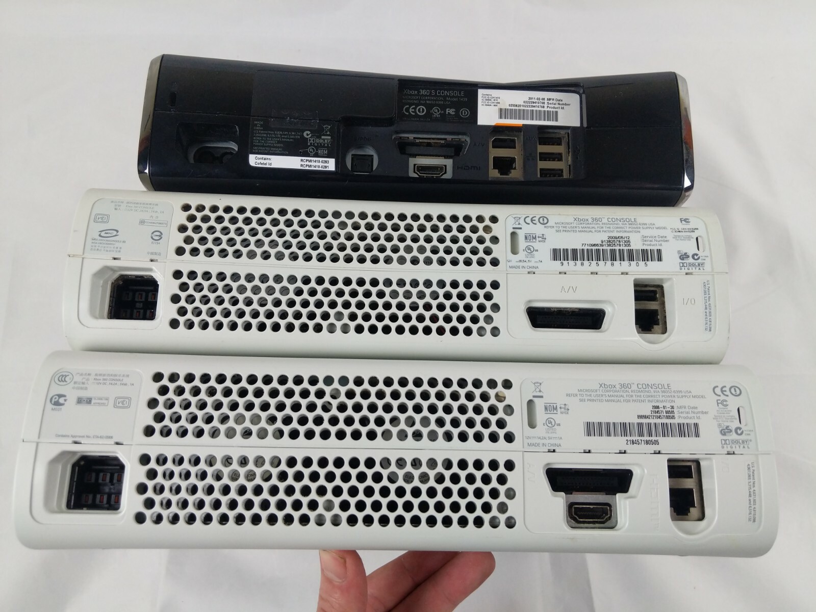 Lot of 3 XBox 360 for PARTS OR REPAIR ONLY 2 White 1 Black Slim