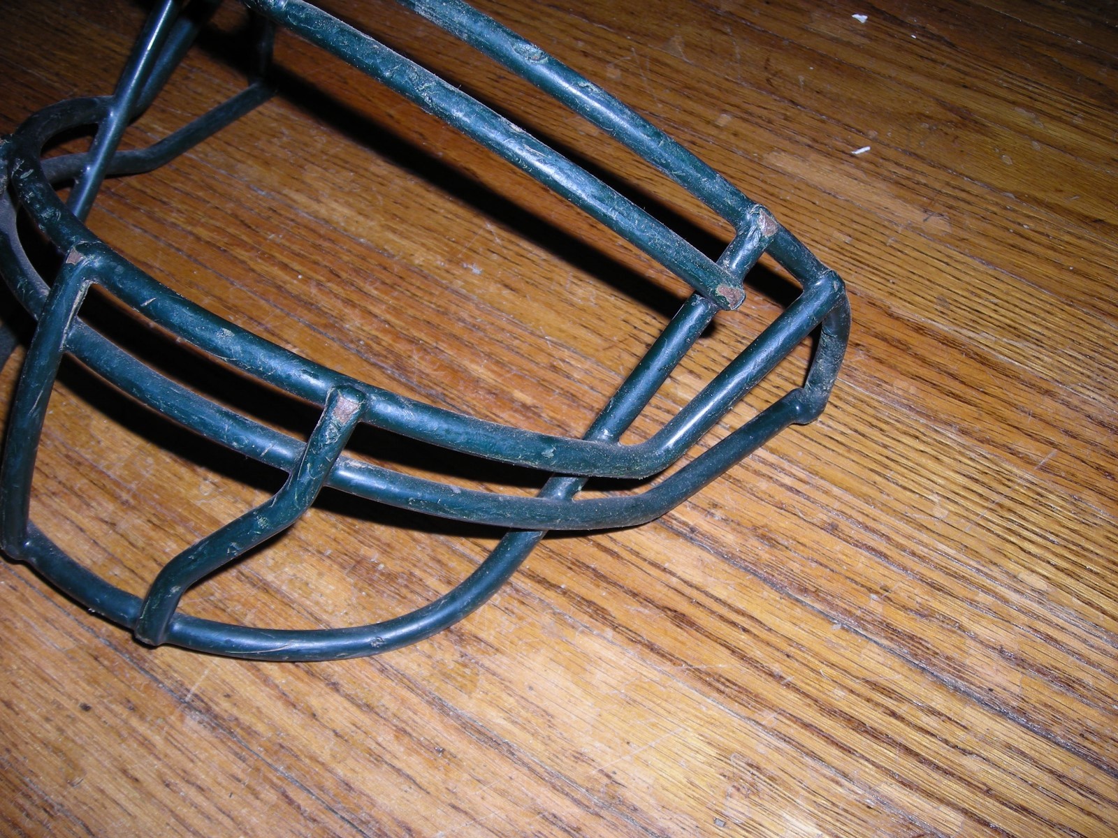 Vintage game used football facemask, kelly green, 5 bar, neat design