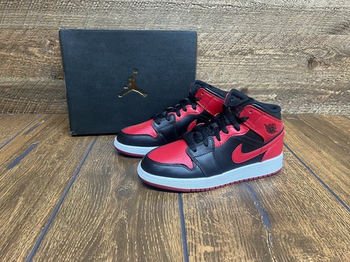Nike Air Jordan 1 Mid Banned Bred Black Red GS Size 4Y