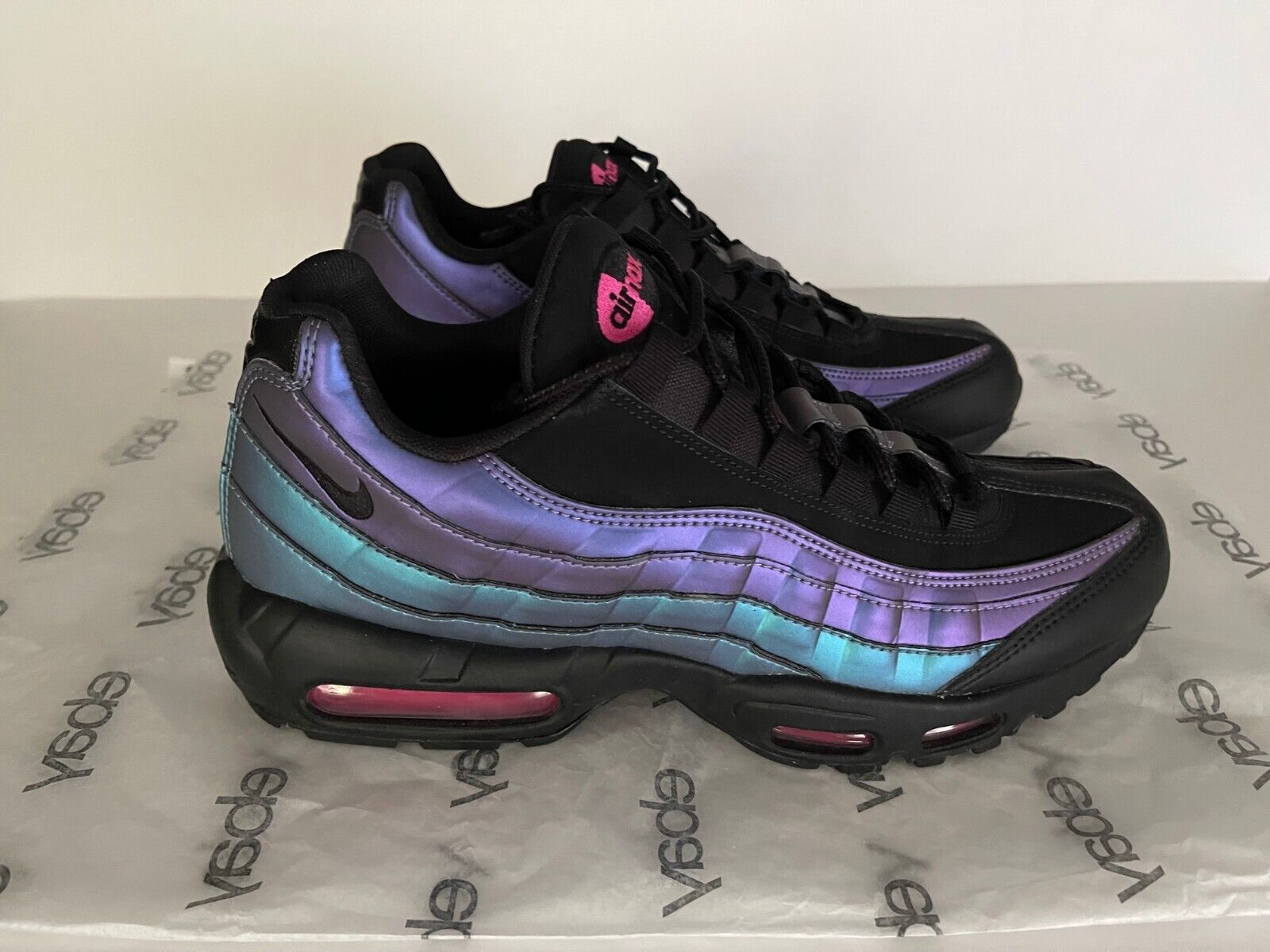 NIKE AIR MAX 95 PREMIUM THROWBACK FUTURE #538416-021 SIZE 12 NIKE AIR MAX 95 PREMIUM THROWBACK FUTURE #538416-021 SIZE 12