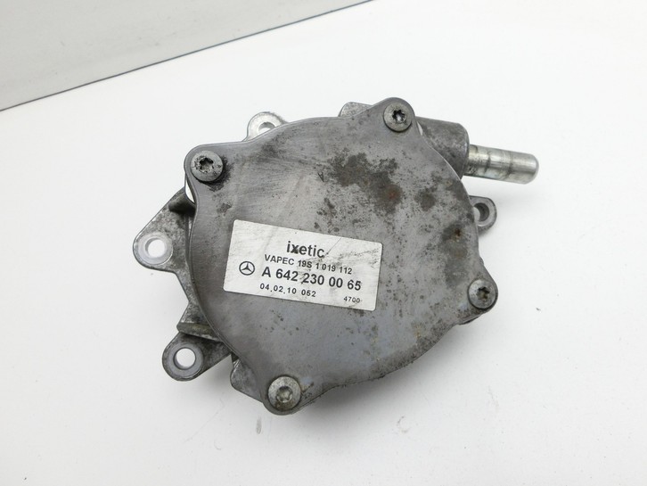 Mercedes E350 A207 10-13 CDI 3,0 170KW 642836 Unterdruckpumpe Vakuumpumpe Mercedes E350 A207 10-13 17.03.2010... Vorschau 4