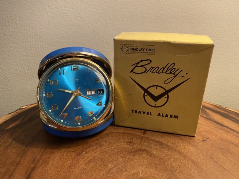 Vintage Bradey Travel Alarm Clock Wind Travel Clock Turquoise Blue Leather Rare