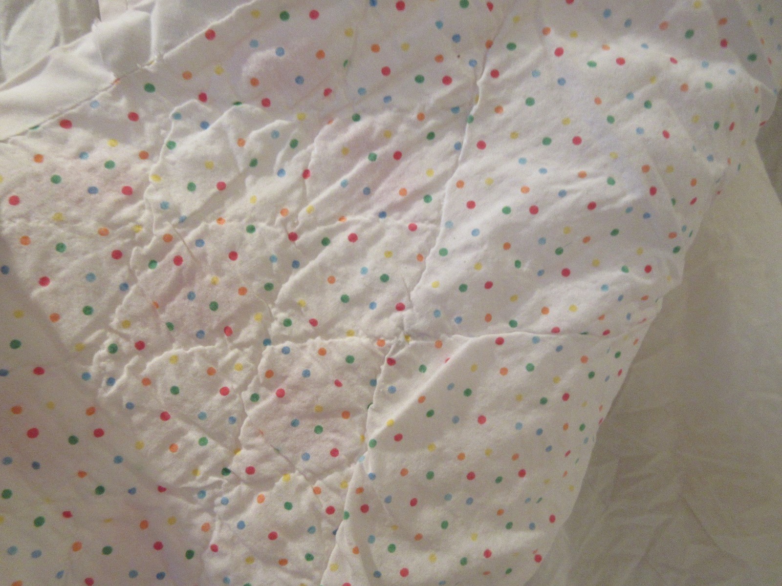 VINTAGE HAND CROSS STITCHED INFANT BLANKET  34X26