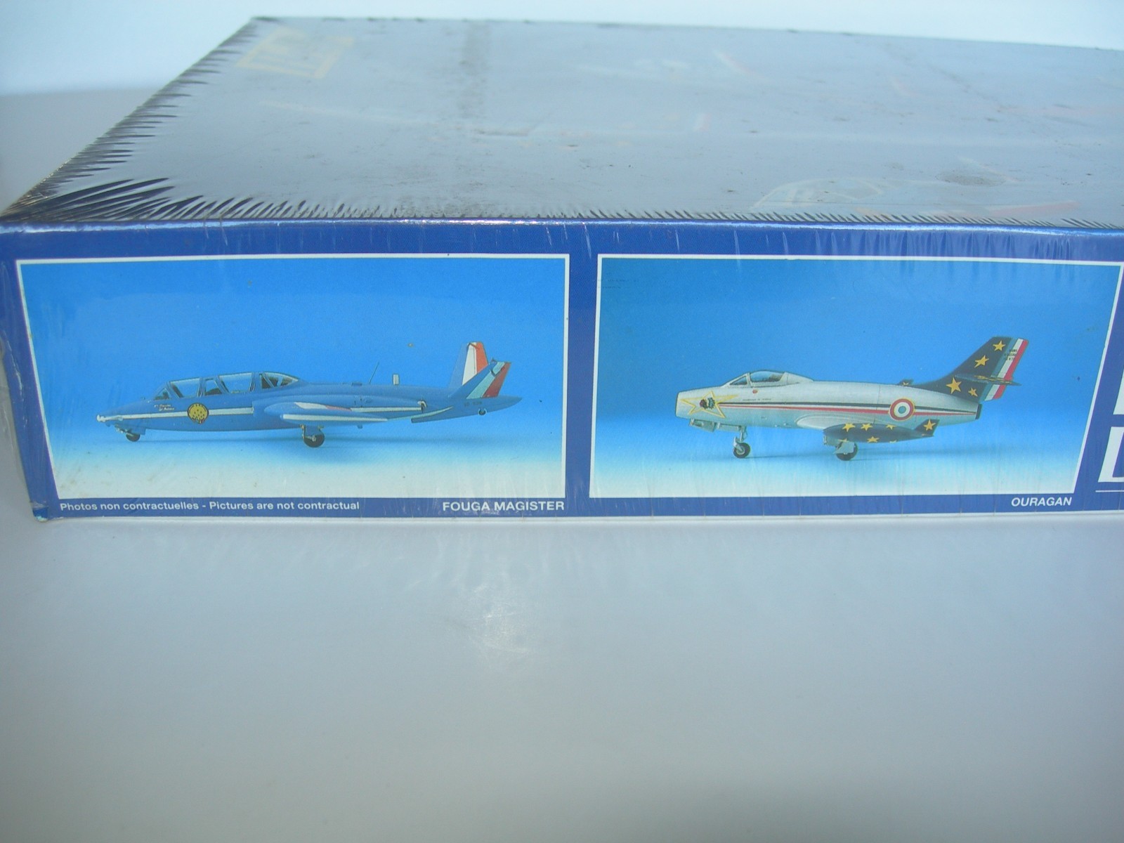 HELLER 1/72 PATROUILLE DE FRANCE HISTORY 80399 - THREE AIRCRAFT 1953-1988