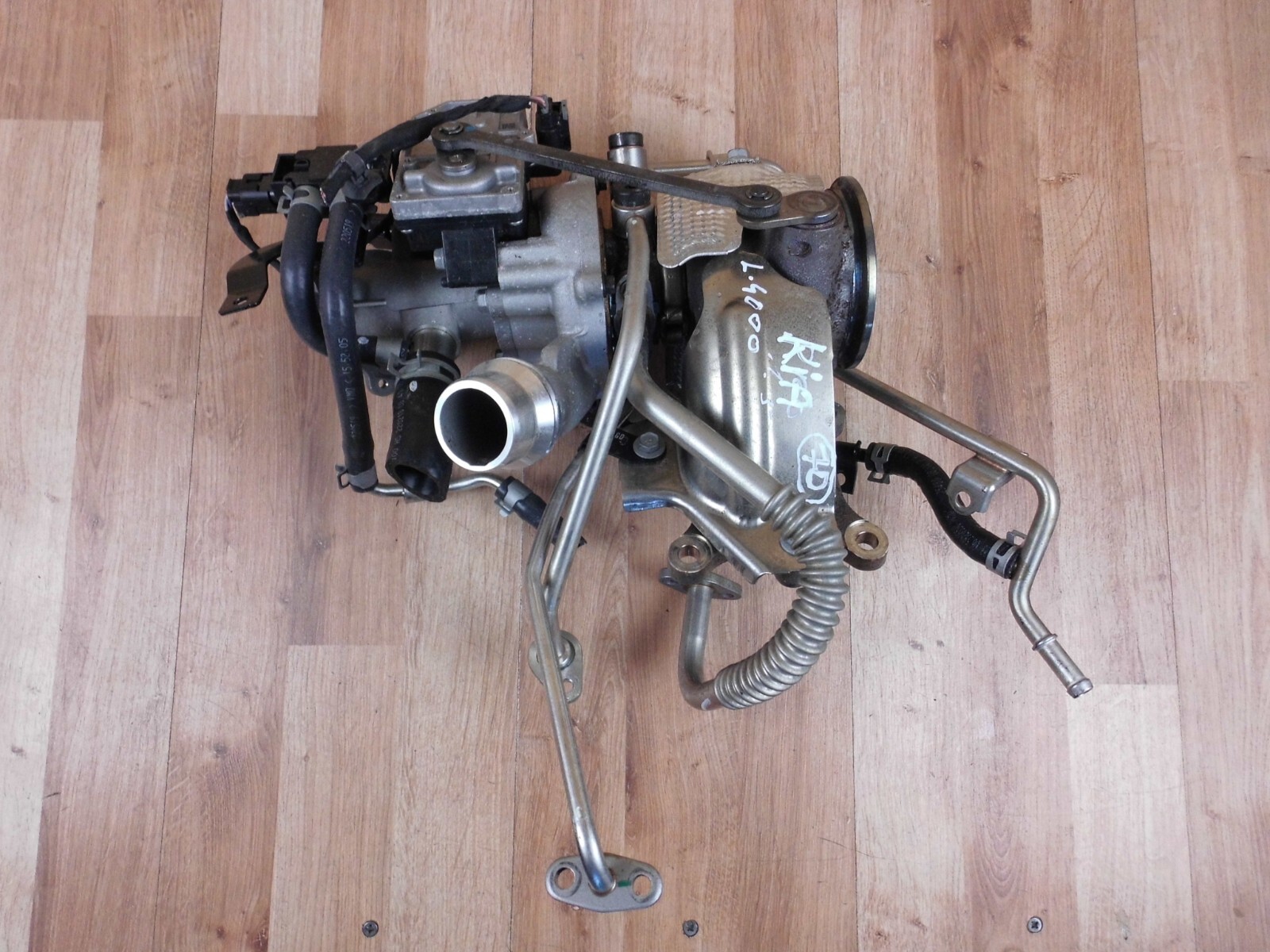 Kia Ceed III MK3 2022 2023 1.5 HYBRID turbolader