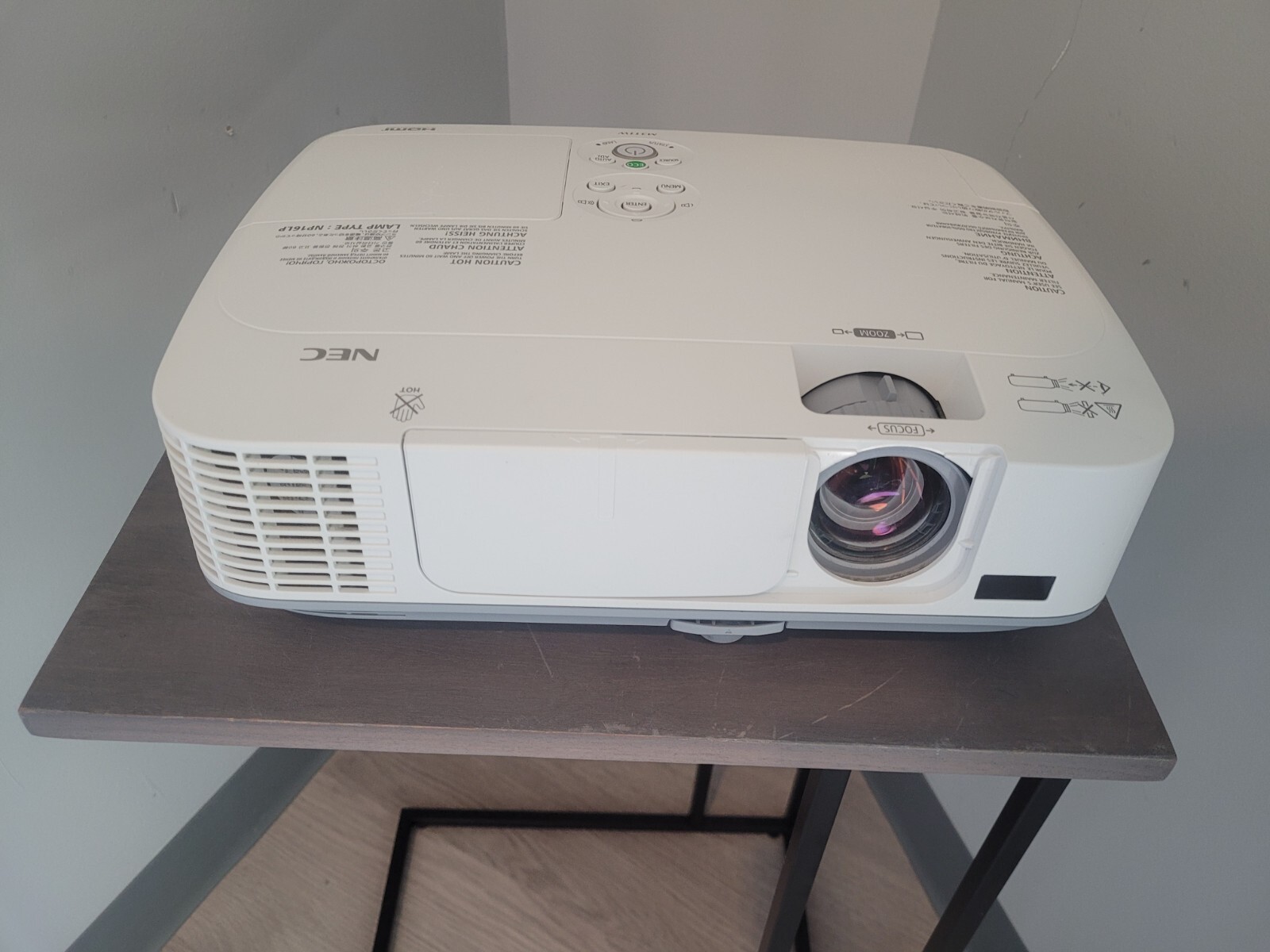 NEC NP-M311W プロジェクター 3100lm ランプ使用時間 318H 保障できる】 NP-M311W NEC プロジェクター 318H ランプ使用時間