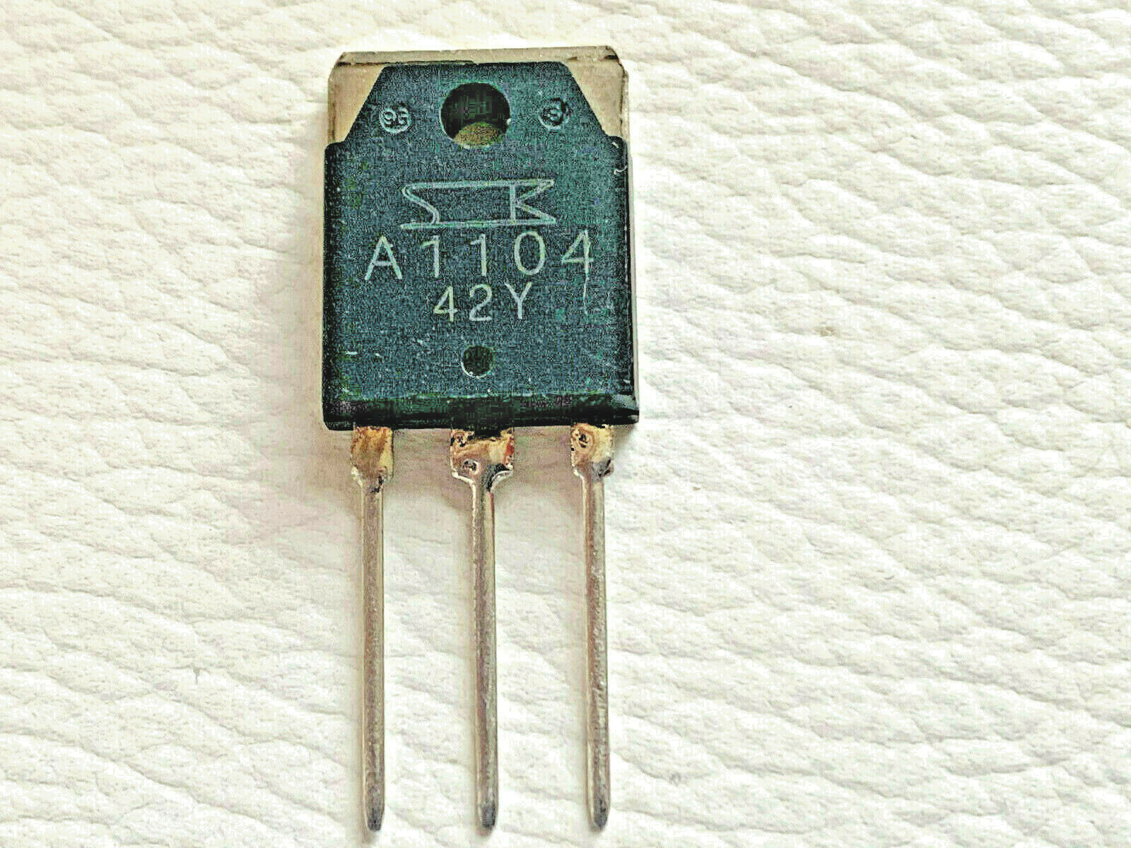 2 Pieces | 2SA1104 A1104 PNP Audio Transistor New Original