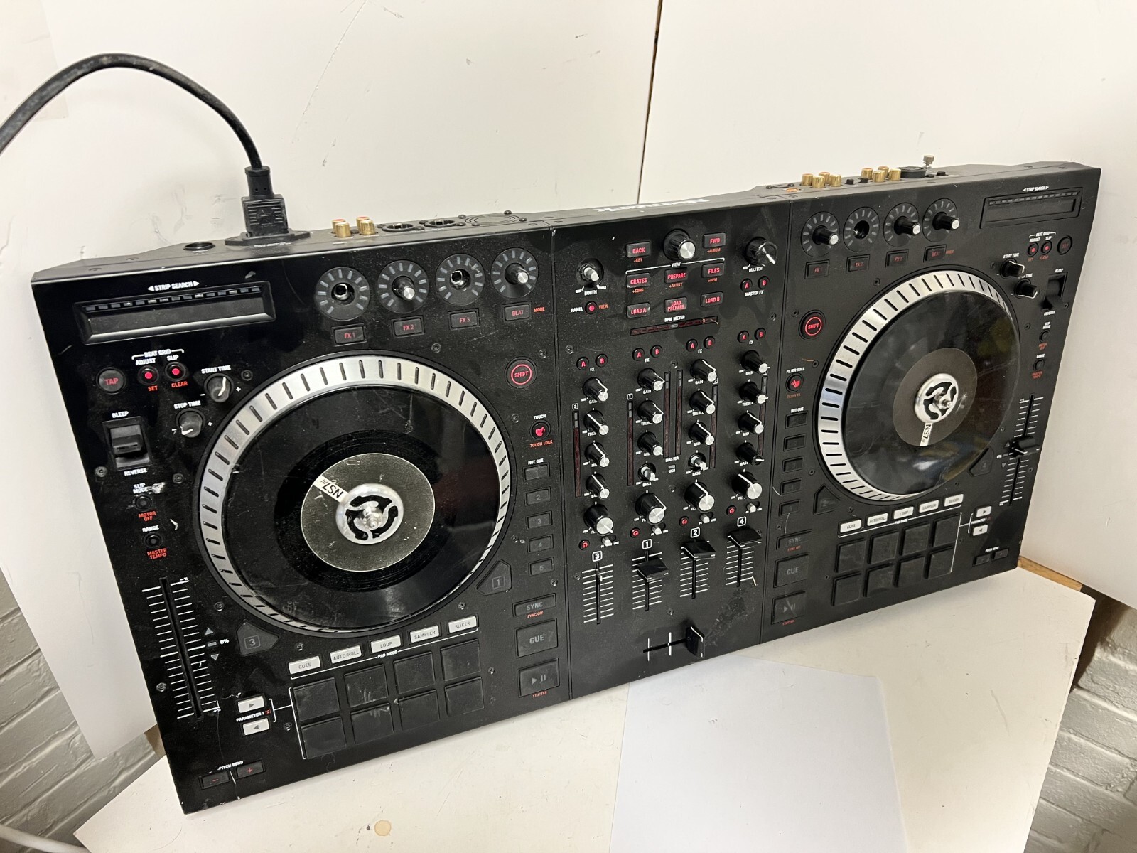 Numark NS7 Ⅱ DJコントローラー (プラッター回転自走)